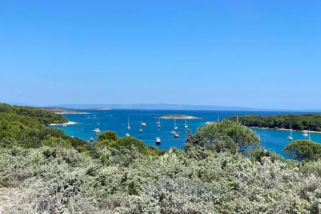 Beautiful Apartment At Entrance To Cape Kamenjak Premantura 0*,  Croatia